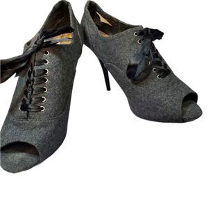 LAUREN CONRAD flannel wool heels 10